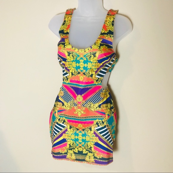 Bodycon Pattern Dress - Picture 2 of 6